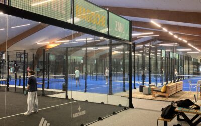 Klasse 10D zu Gast bei Peakz Padel