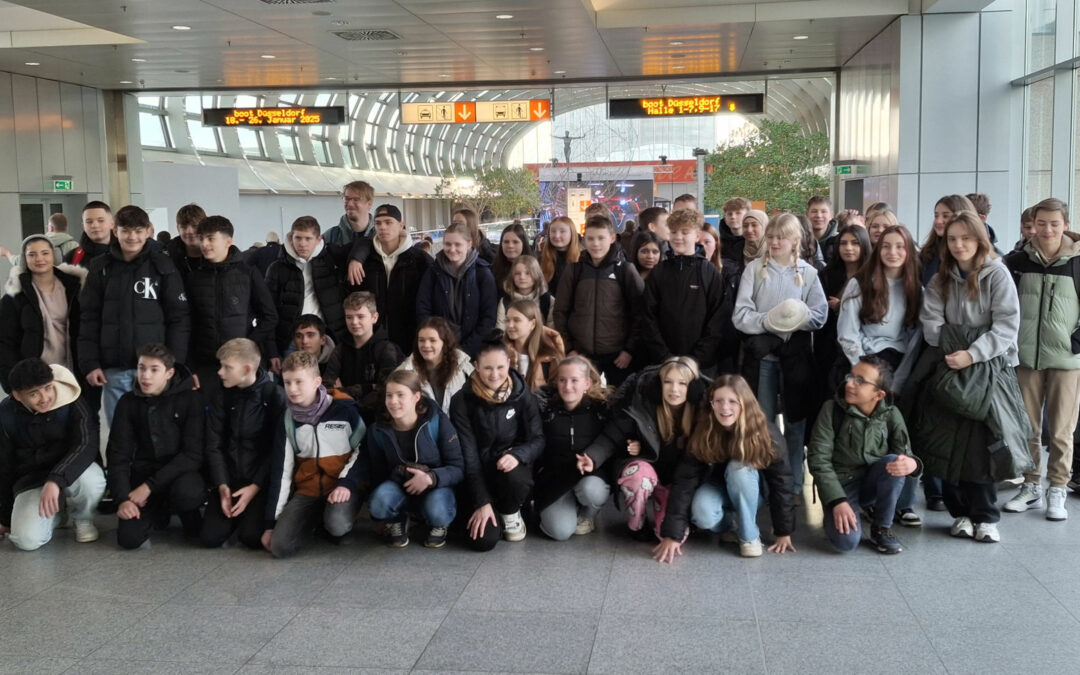 gesamtschule-am-forstgarten-kleve-besuch-bei-der boot-duesseldorf-2025